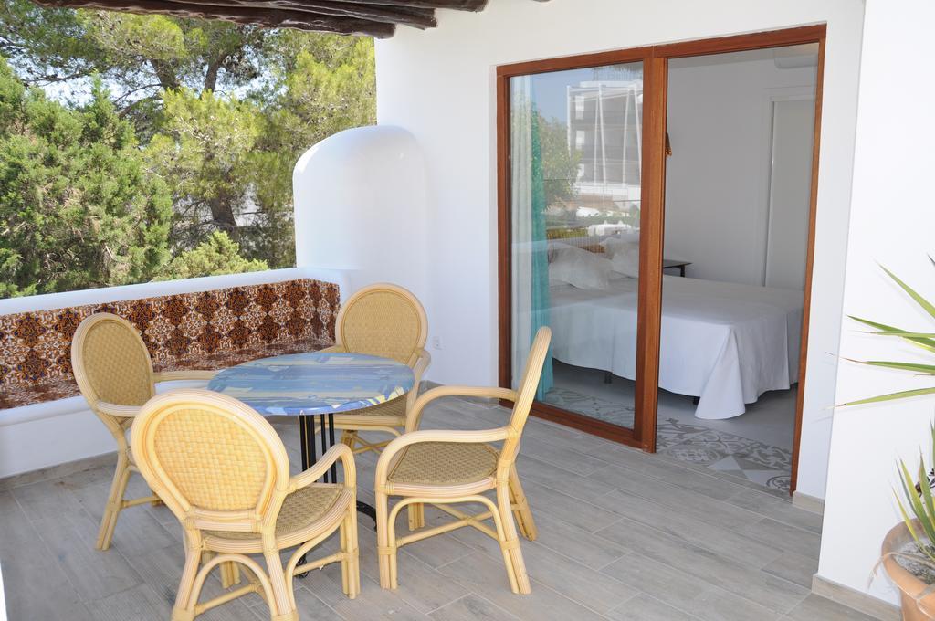Chalet Torralba - Villa At Hotel Osiris Sant Antoni de Portmany Екстериор снимка