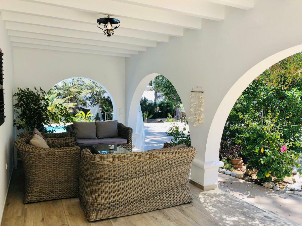 Chalet Torralba - Villa At Hotel Osiris Sant Antoni de Portmany Екстериор снимка